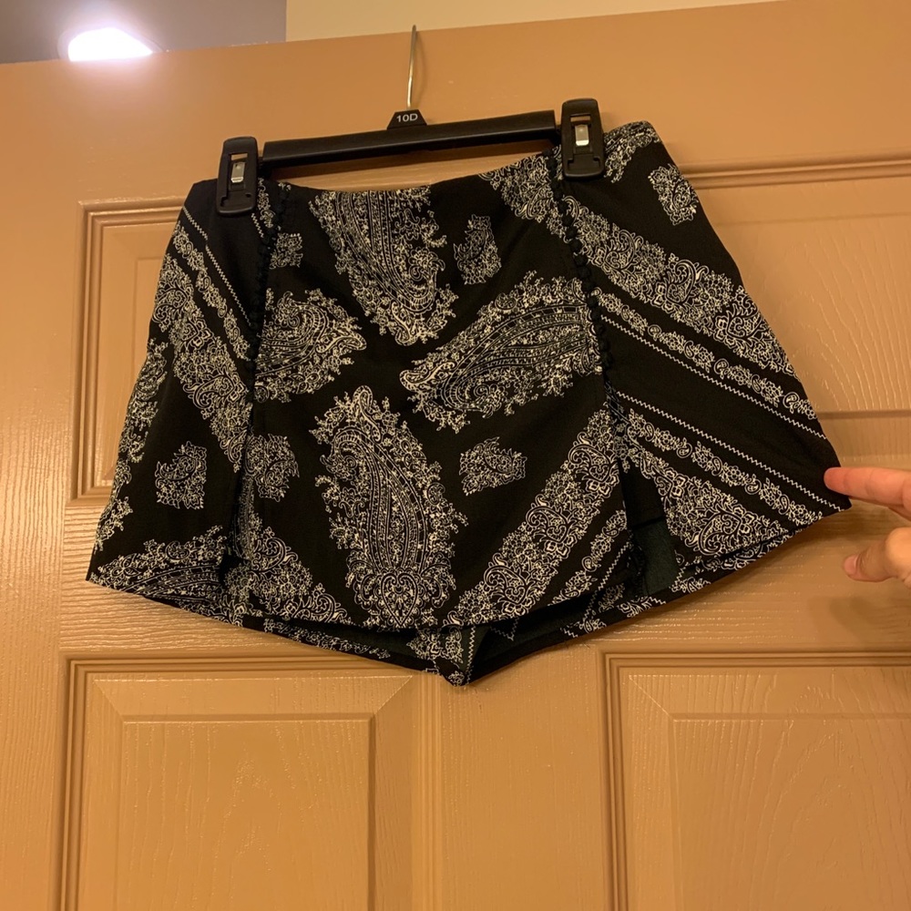 Skort